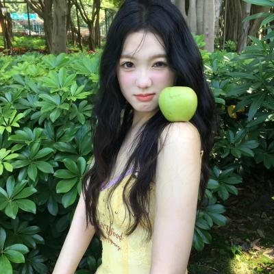 昨天是个谎言封面