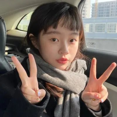 丹妮尔·凯布尔：目击者封面